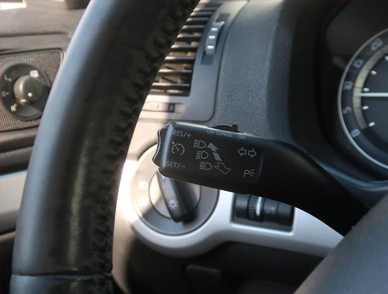 Škoda Octavia (2008) RS 2.0 TDI, Xenony, Tempomat - fotka 18 z 18