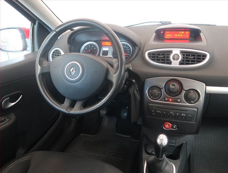 Renault Clio (2013) 1.2 TCe, ČR,1.maj, Serv.kniha - fotka 7 z 14