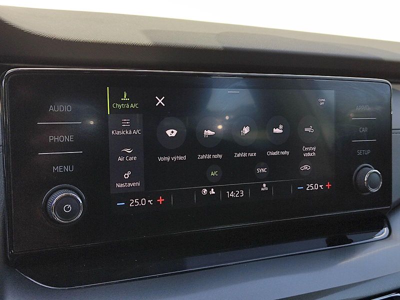 Škoda Octavia (2020) Ambition 2,0 Tdi 85 Kw - fotka 18 z 36