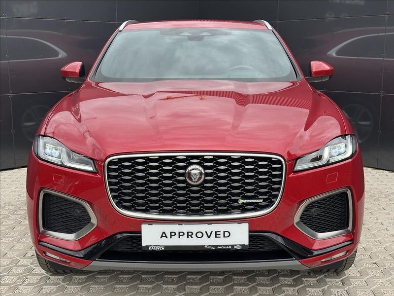 Jaguar F-Pace 3,0 P400 R-Dynamic SE AWD AT - fotka 4 z 31