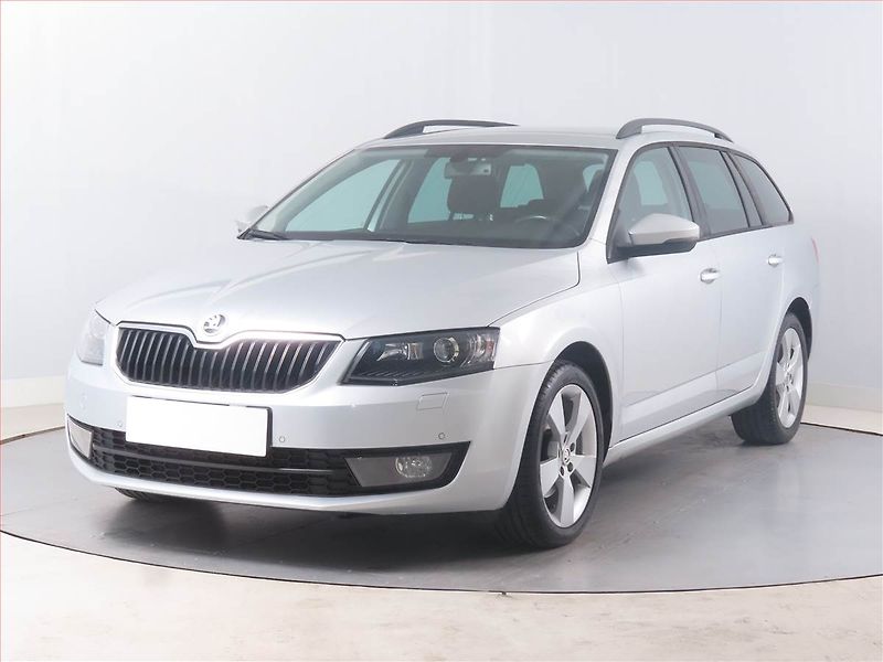 Škoda Octavia (2015) Style 2.0 TDI, Automat - fotka 2 z 15