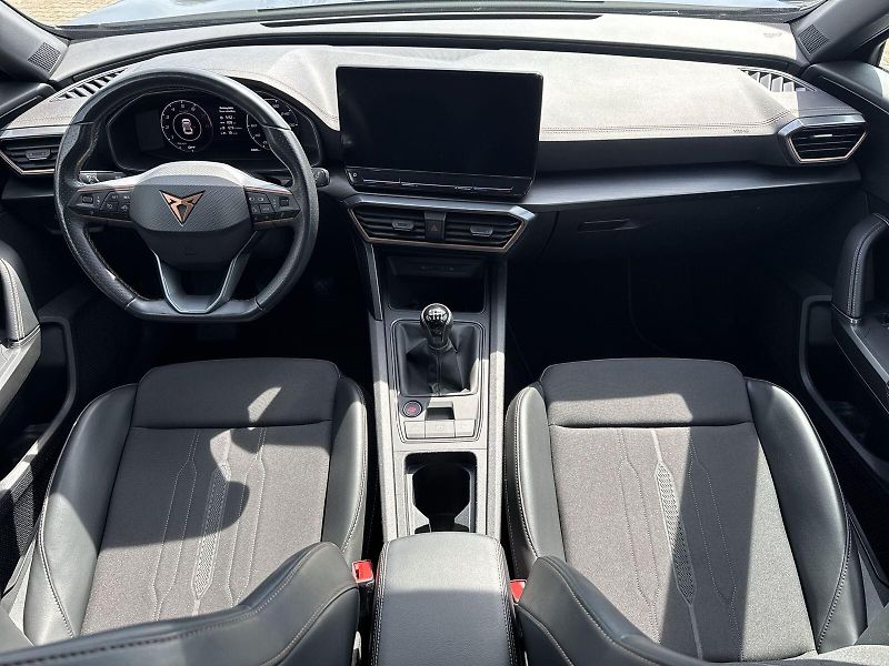 Cupra Formentor (2022) 1.5 TSI - fotka 5 z 32