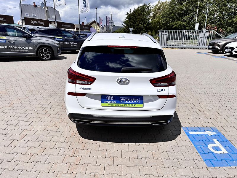 Hyundai i30 WG 1.5T-GDi 117kW DCT STYLE  - fotka 6 z 36