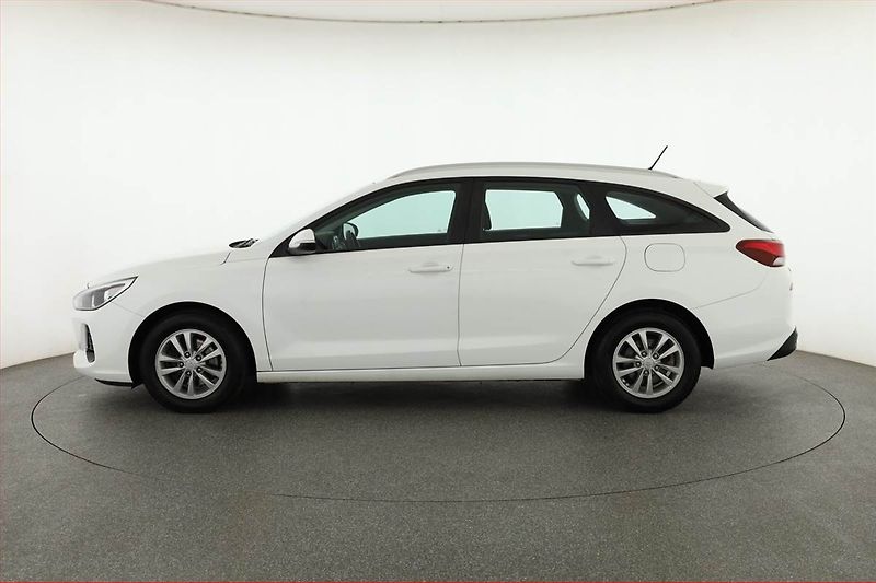 Hyundai i30 (2017) 1.0 T-GDI, Serv.kniha - fotka 3 z 17