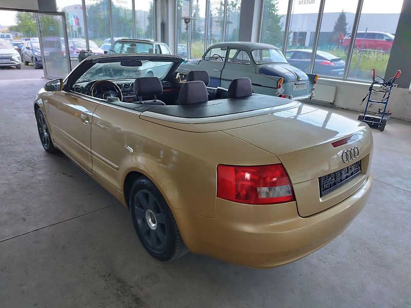 Audi A4 (2003) 2,5TDI,120KW,MANUÁL,ALU - fotka 6 z 16
