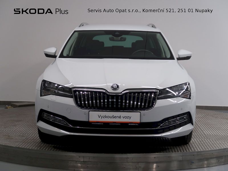 Škoda Superb (2023) STYLE 2.0TSI 140KW DSG - fotka 4 z 41