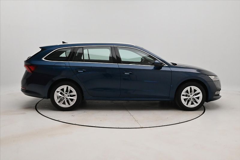 Škoda Octavia 2,0 TDI 110kW DSG Style Záruka - fotka 4 z 32
