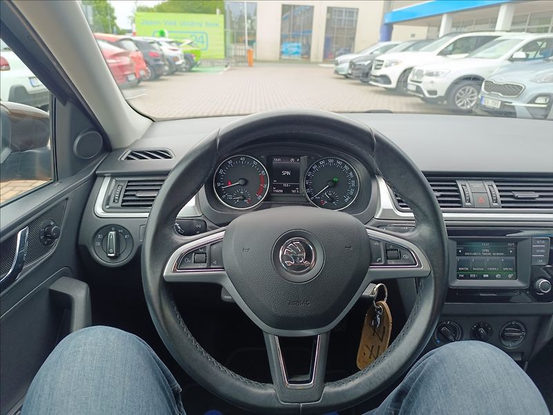 Škoda Rapid 1,2 TSi DSG Ambition - fotka 10 z 19