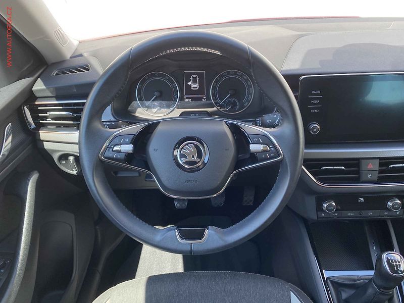 Škoda Scala (2023) 1.5 TSi, 1.maj,ČR, Style - fotka 11 z 19
