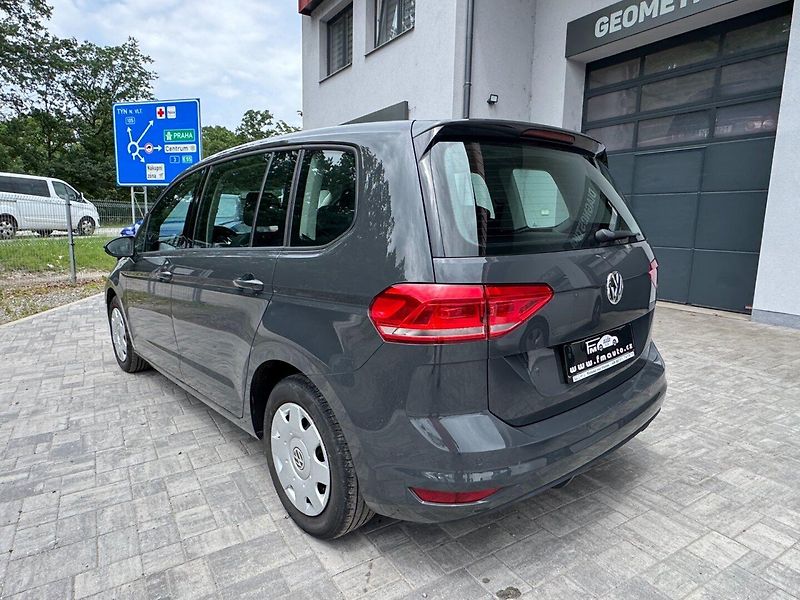 Volkswagen Touran (2018) 1.6 TDi - fotka 7 z 31