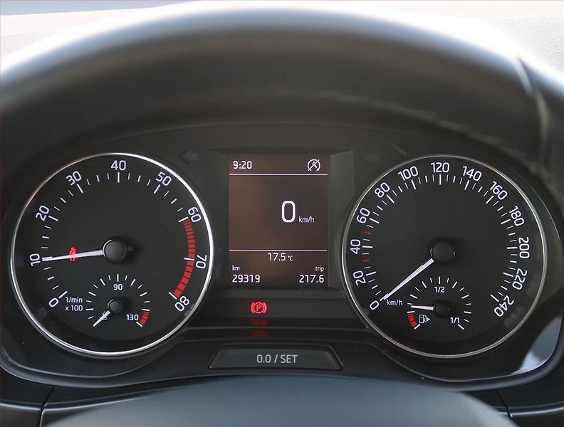 Škoda Fabia (2018) 1.0 TSI, ČR,1.maj, Serv.kniha - fotka 11 z 19