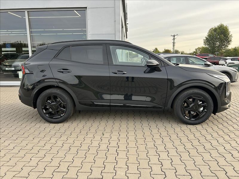 Kia Sportage (2026) 1,6 4x2 7DCT BLACK EDITION - fotka 3 z 11