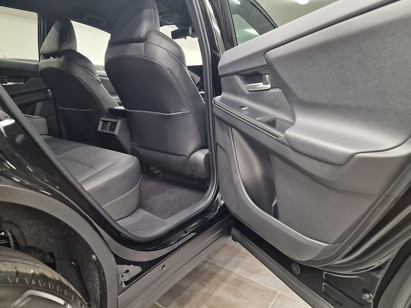 Subaru E-Outback (2026) Limited+ 2026 | 10 let záruka - fotka 35 z 68