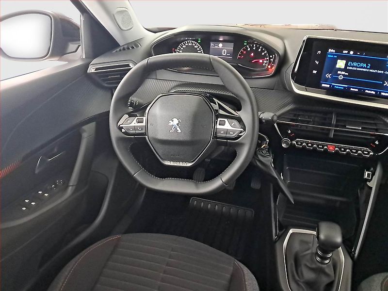 Peugeot 2008 (2023) 1.2 PureTech, ČR,1.maj - fotka 7 z 16