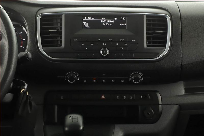 Peugeot Expert (2017) 1.6 BlueHDi, Bus, 6Míst, ČR - fotka 9 z 10