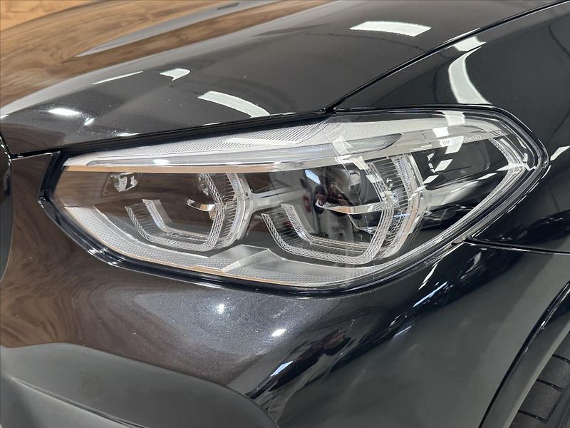 BMW X3 M COMPETITION - fotka 28 z 28