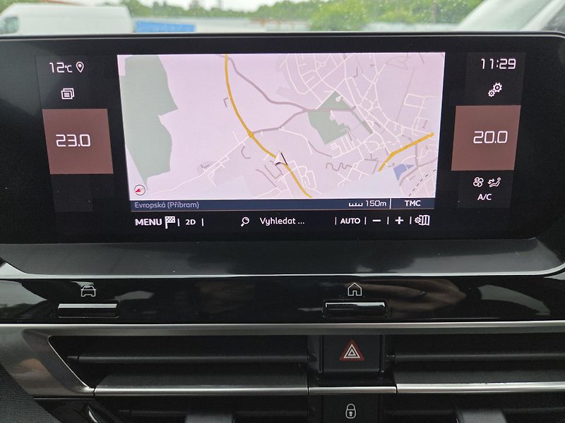 Citroën C4 (2022) 1.5 BHDi 130 SHINE EAT8 - fotka 21 z 38
