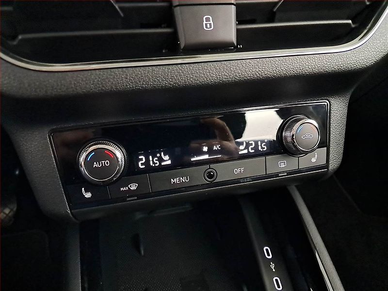 Škoda Scala (2020) 1.6 TDI, Navi, Tempomat - fotka 15 z 20