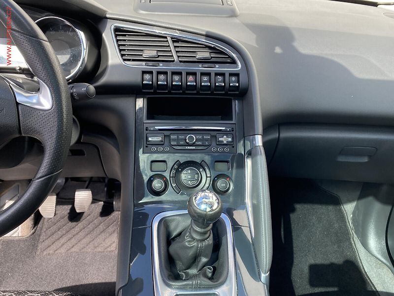 Peugeot 3008 (2016) 1.6 HDi, Allure, panor, navi - fotka 10 z 19