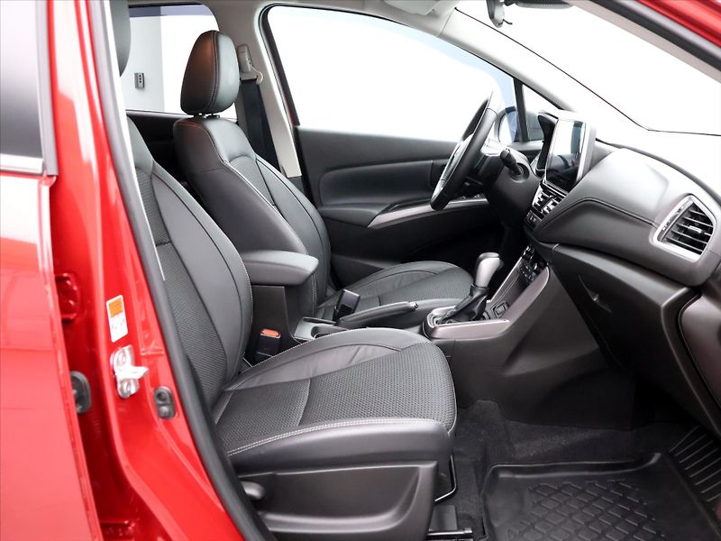 Suzuki S-Cross 1,4 95kW Aut. LED CZ 1.Maj. - fotka 12 z 43