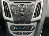 Ford Focus 1.0i KLIMATIZACE ALU PŮVOD ČR - náhled 21