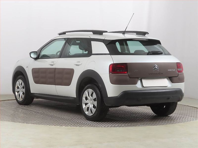 Citroën C4 Cactus (2017) 1.2 PureTech, Serv.kniha - fotka 4 z 16