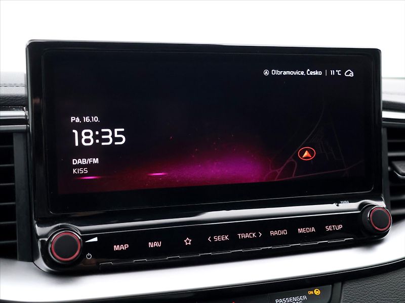 Kia Ceed SW 1,5 T-Gdi 118kW DCT CZ DPH - fotka 24 z 36