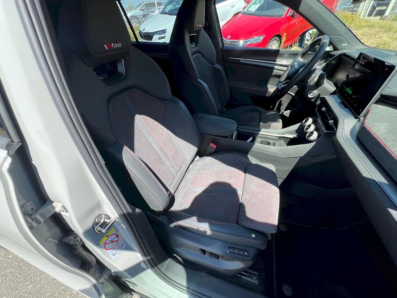 Škoda Kodiaq (2025) RS 2.0TSi 4x4 195kW 7°automati - fotka 21 z 30