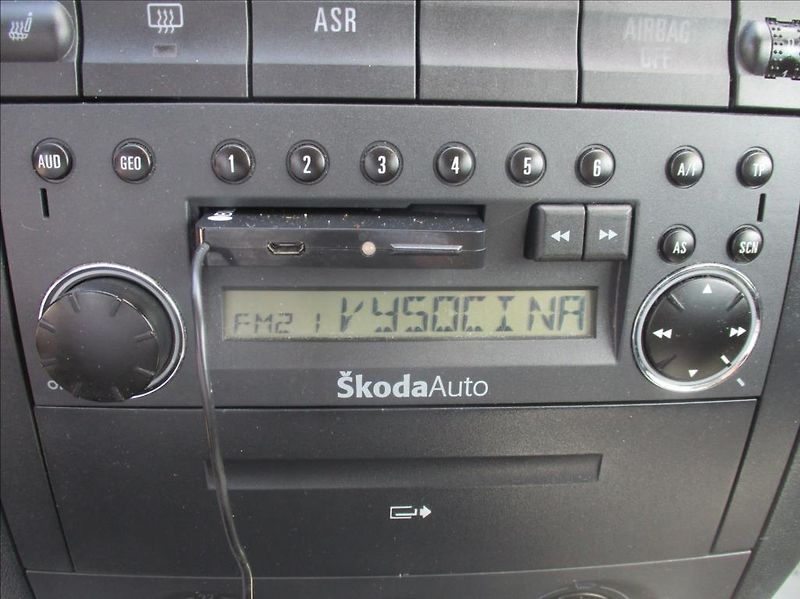 Škoda Fabia 1,4 16V, klima,ZAMLUVENO, - fotka 19 z 30