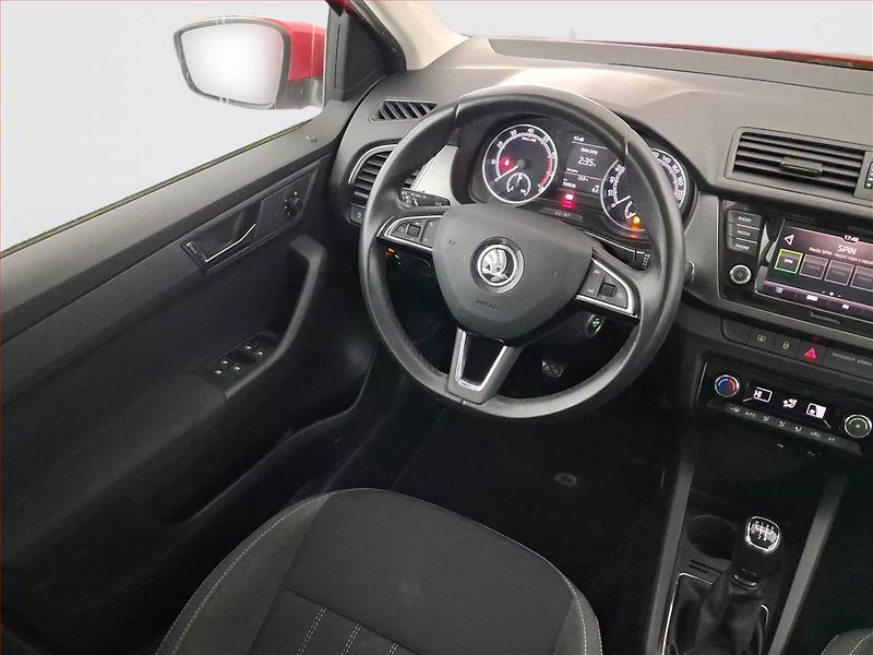 Škoda Fabia (2019) 1.0 TSI, Tempomat - fotka 7 z 18