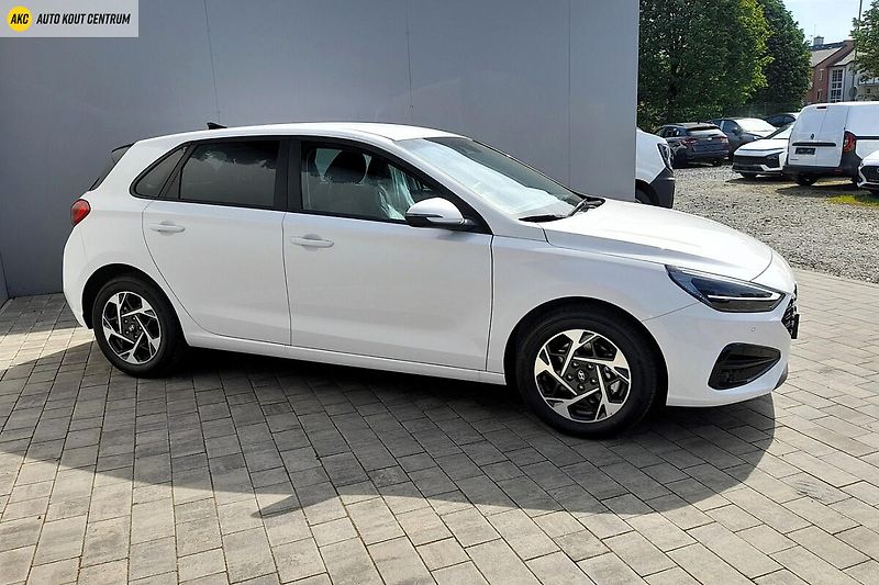 Hyundai i30 (2025) 26 HB 1,0 T-GDI MT GO CZECH - fotka 5 z 10