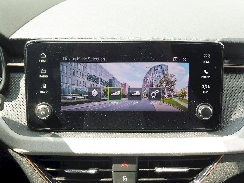 Škoda Scala (2025) Top Selection 1,0 TSI 85kW - fotka 13 z 29