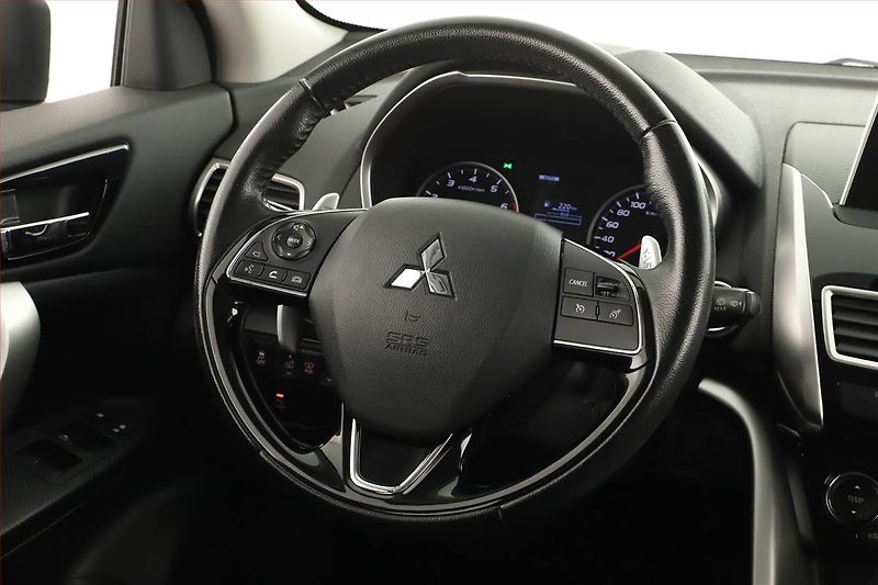 Mitsubishi Eclipse Cross (2018) 1.5 T-MIVEC, 4X4, Automat - fotka 8 z 14