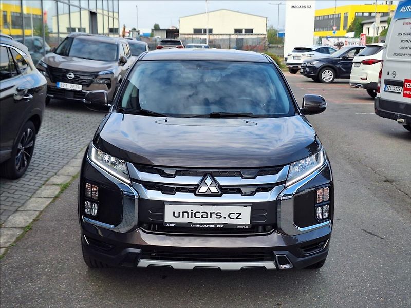 Mitsubishi ASX 2,0 MIVEC  4WD CVT Intense DPH - fotka 2 z 15