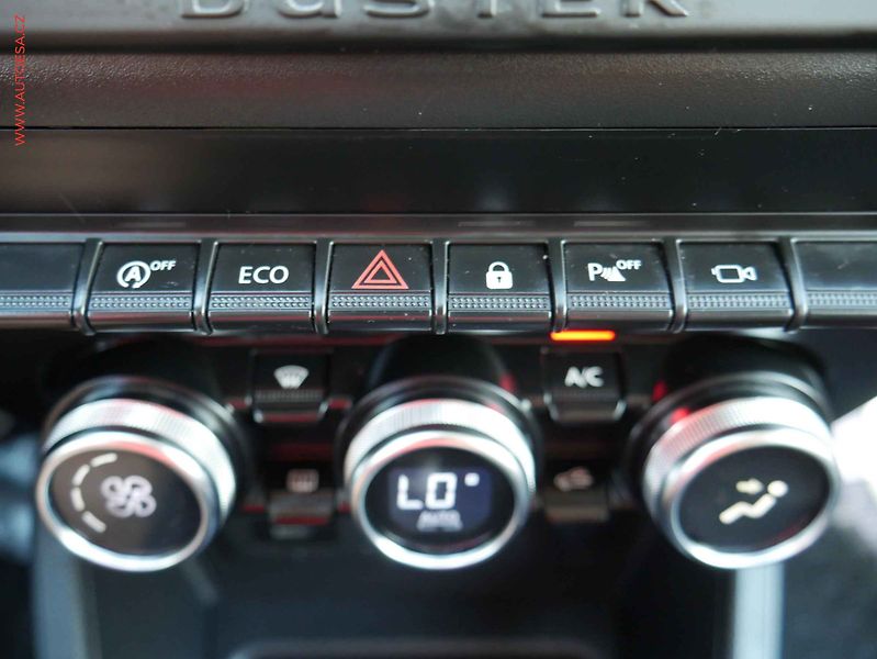 Dacia Duster (2022) 1.0i, ČR, Navi, park kamera - fotka 18 z 22