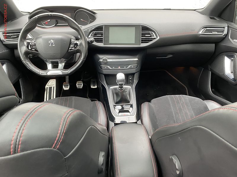 Peugeot 308 (2015) 2.0HDi, AC, LED, navi - fotka 8 z 16