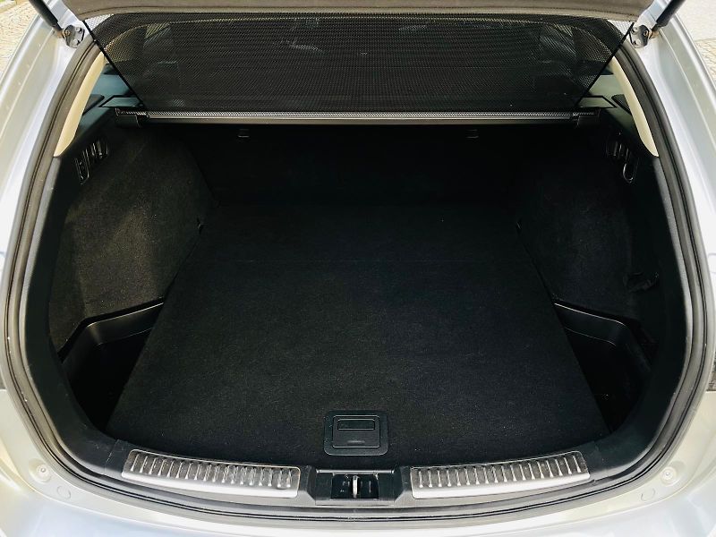 Mazda 6 2.5i AUT KAMERA SERVISKA TAŽNÉ - fotka 23 z 61