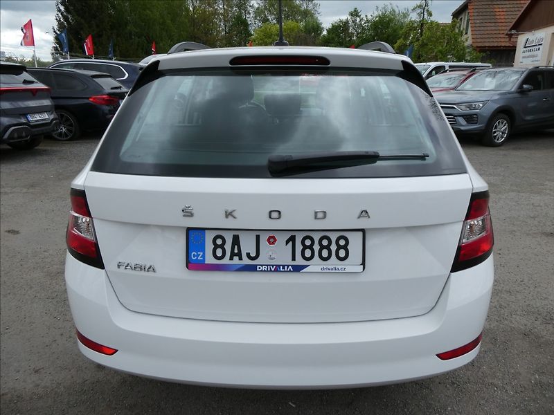 Škoda Fabia 1,0 TSi 81kW 2xkola,DPH,servis - fotka 8 z 43