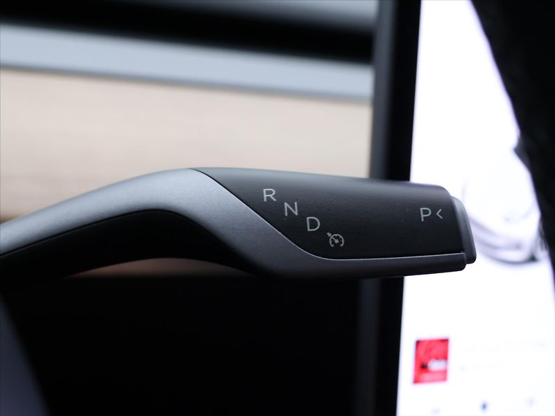 Tesla Model 3 Long Range 75kWh AWD sOH 90% - fotka 21 z 34