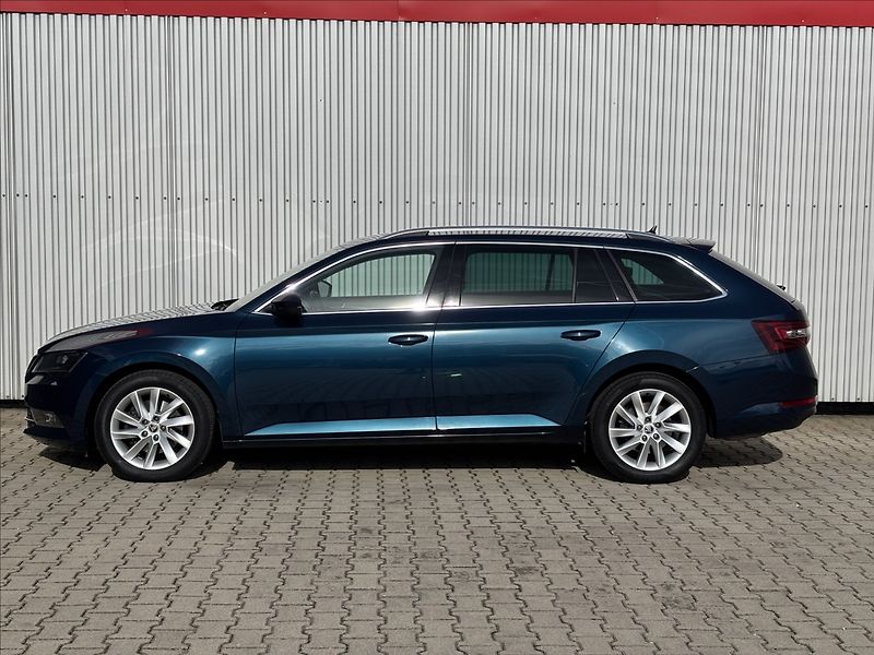 Škoda Superb III Combi 1.4 TSi Style - fotka 2 z 17