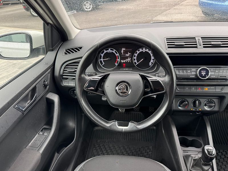 Škoda Fabia (2020) Ambition 1.0 TSI 81kW - fotka 14 z 29