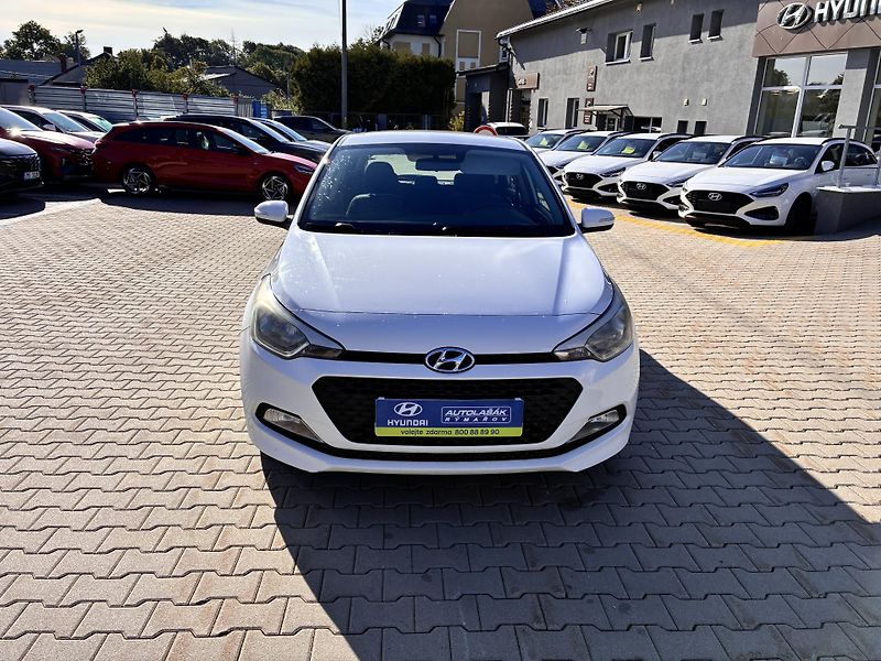 Hyundai i20 -55kW KLIMA,4x KOLA NA ZIMU - fotka 2 z 23