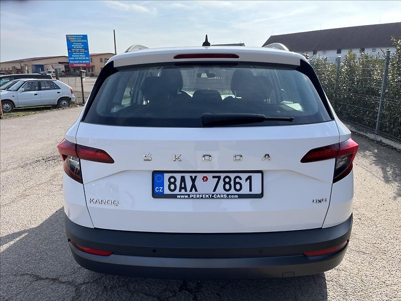 Škoda Karoq 2,0 TDi 110 4x4 DSG TAŽNÉ -DPH - fotka 7 z 47