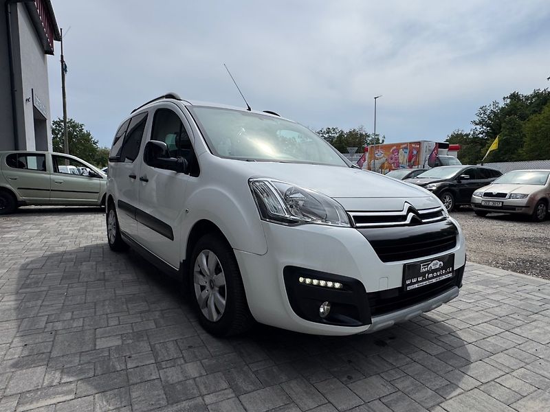 Citroën Berlingo (2015) 1.6 HDi XTR - fotka 4 z 27