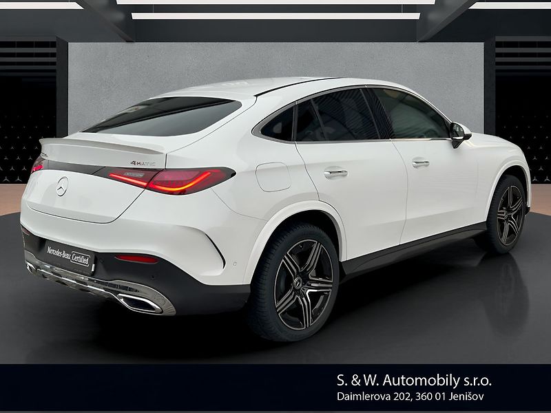 Mercedes-Benz GLC 300 de 4MATIC kupé - fotka 5 z 29