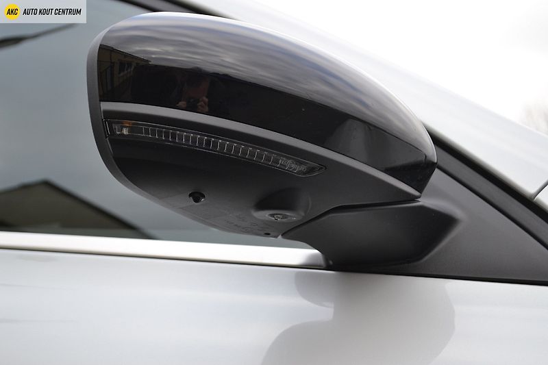 Renault Arkana Techno mild hybrid 140 EDC - fotka 11 z 44