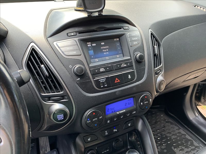 Hyundai ix35 2,0 CRDI AUTOMAT 4x4 ČR,SERVIS - fotka 11 z 17