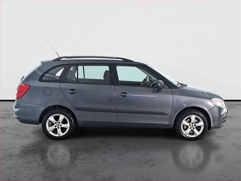 Škoda Fabia (2009) 1.9 TDI, Tempomat - fotka 6 z 15