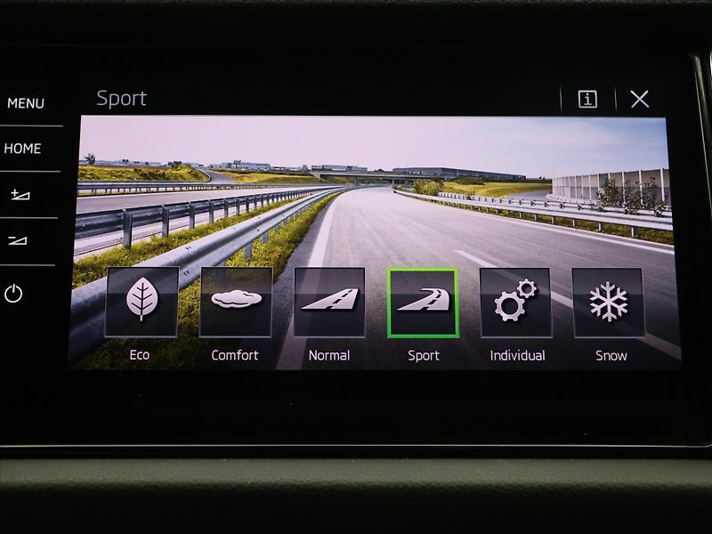 Škoda Kodiaq 2,0 TDI 140kW DSG 7míst CZ 4x4 - fotka 24 z 35