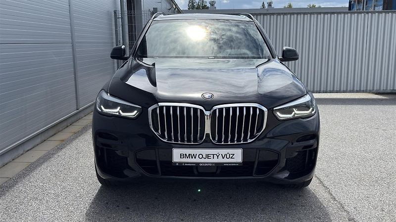 BMW X5 xDrive30d Mpaket ČR DPH - fotka 7 z 15